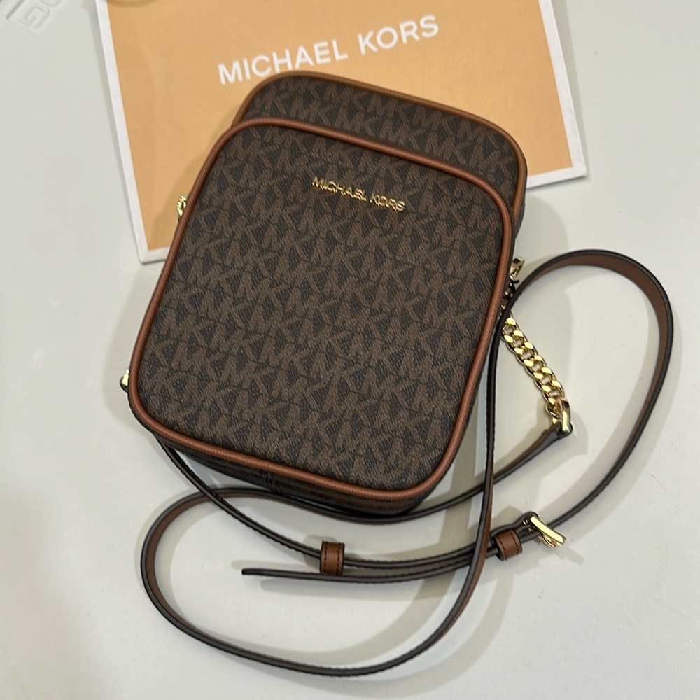 Michael Kors Jet Set Travel MD NS Chain Xbody